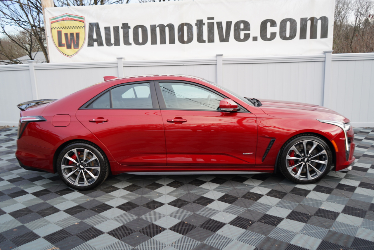 Cadillac CT4-V 4dr Sdn Blackwing 2023