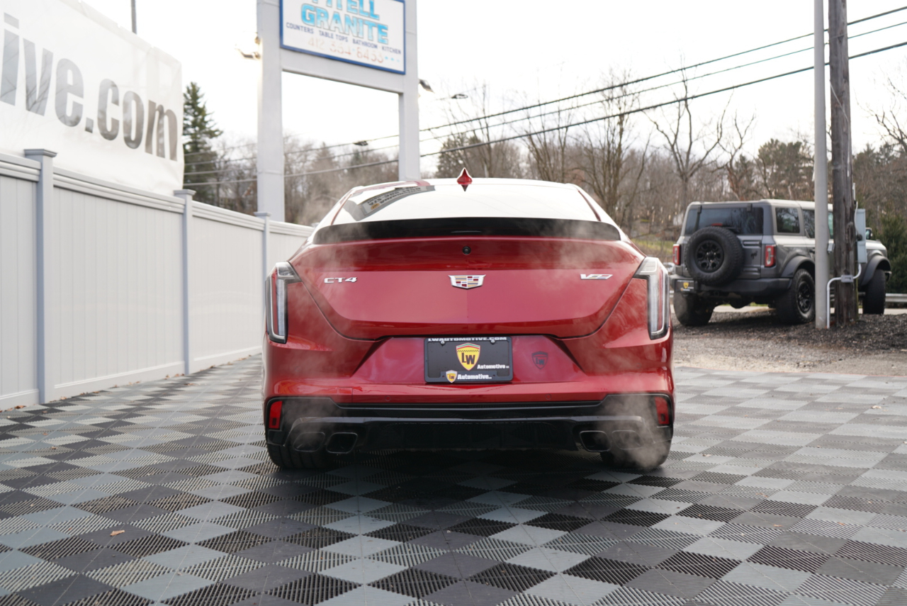 Cadillac CT4-V 4dr Sdn Blackwing 2023