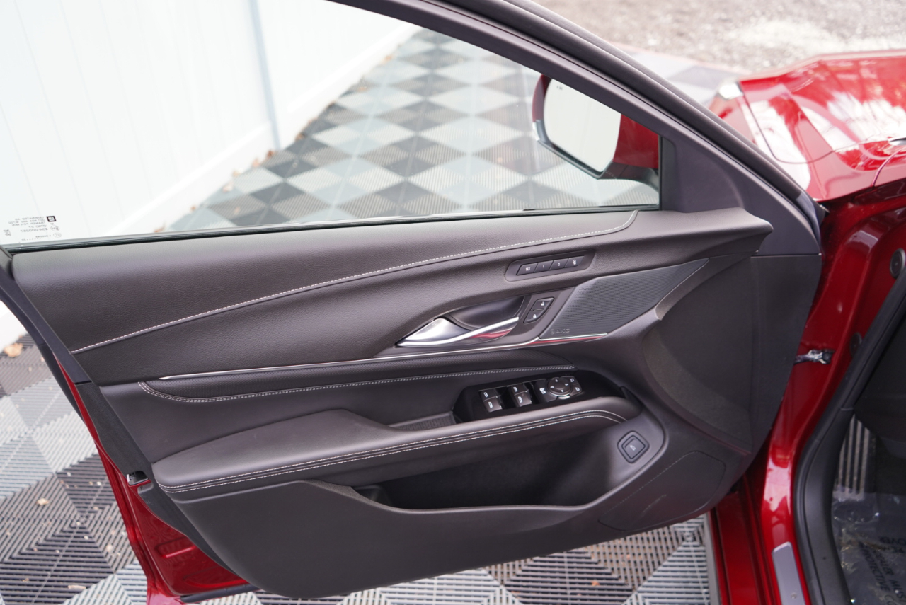 Cadillac CT4-V 4dr Sdn Blackwing 2023