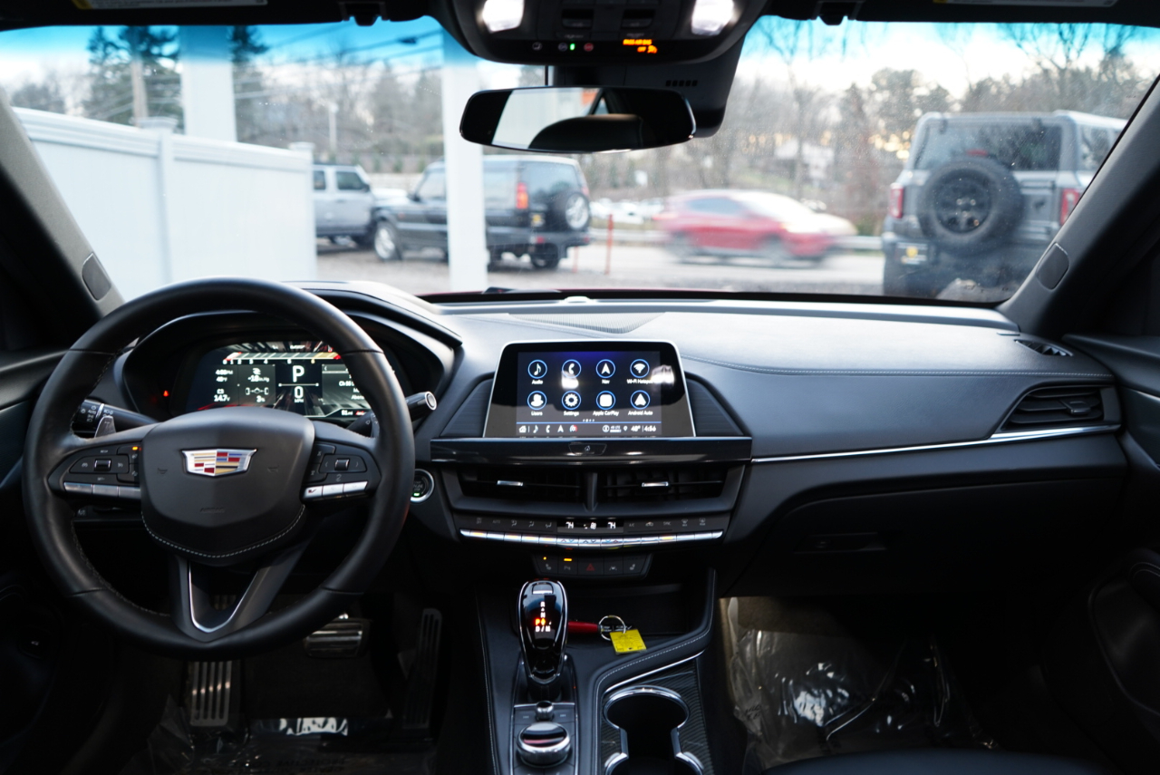 Cadillac CT4-V 4dr Sdn Blackwing 2023