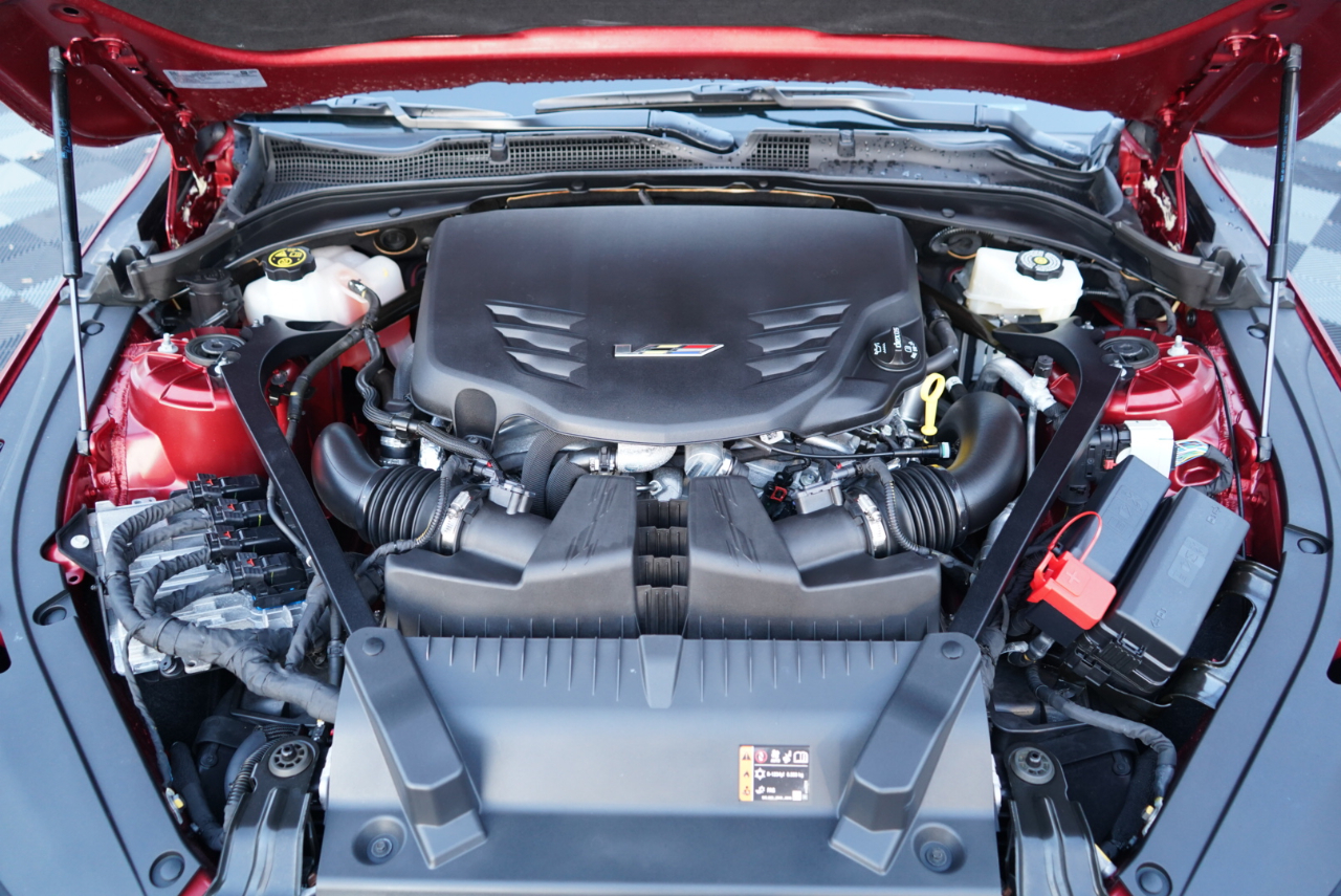 Cadillac CT4-V 4dr Sdn Blackwing 2023