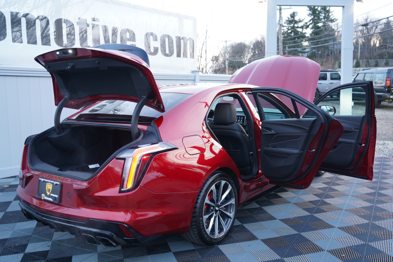 Cadillac CT4-V 4dr Sdn Blackwing 2023