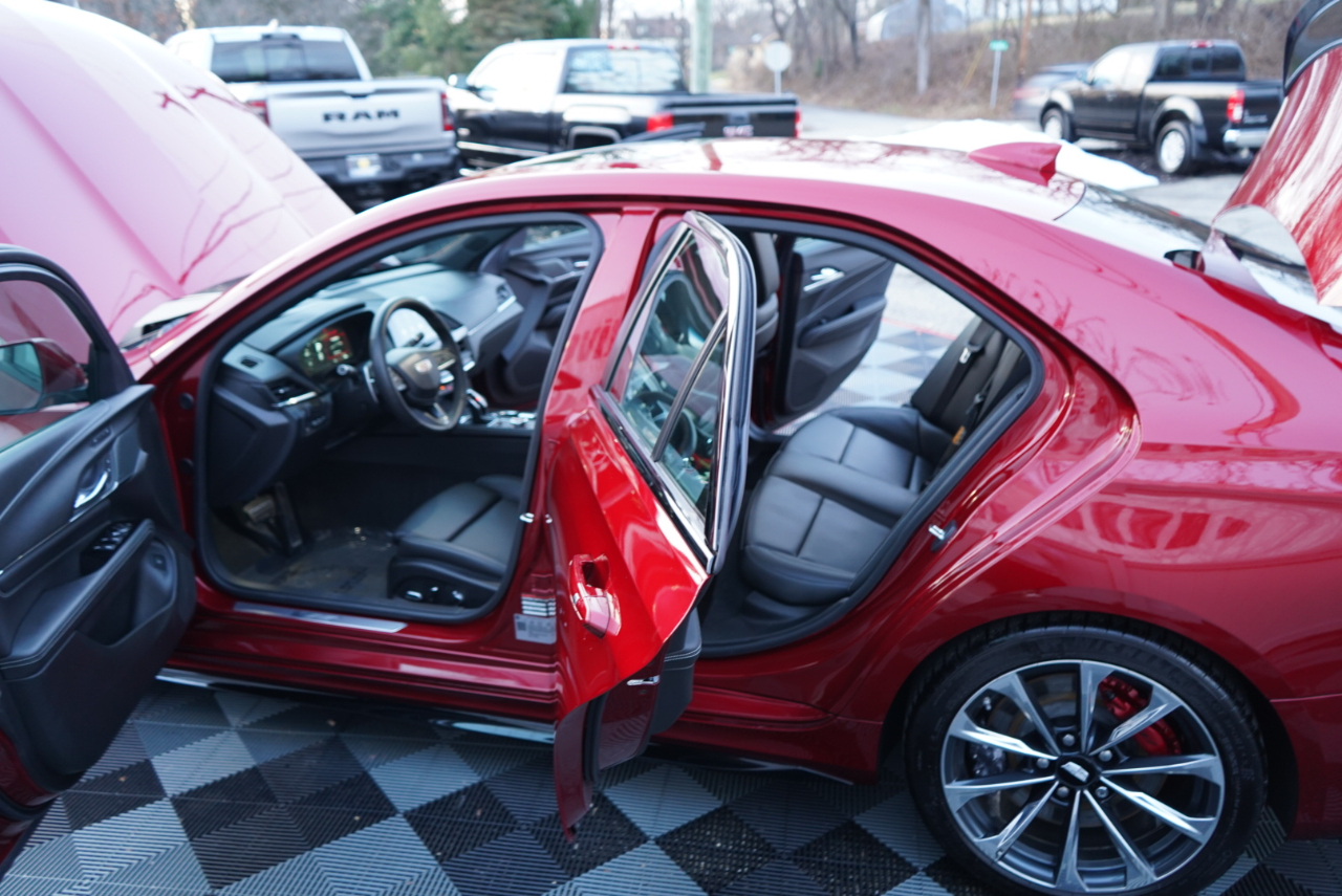 Cadillac CT4-V 4dr Sdn Blackwing 2023