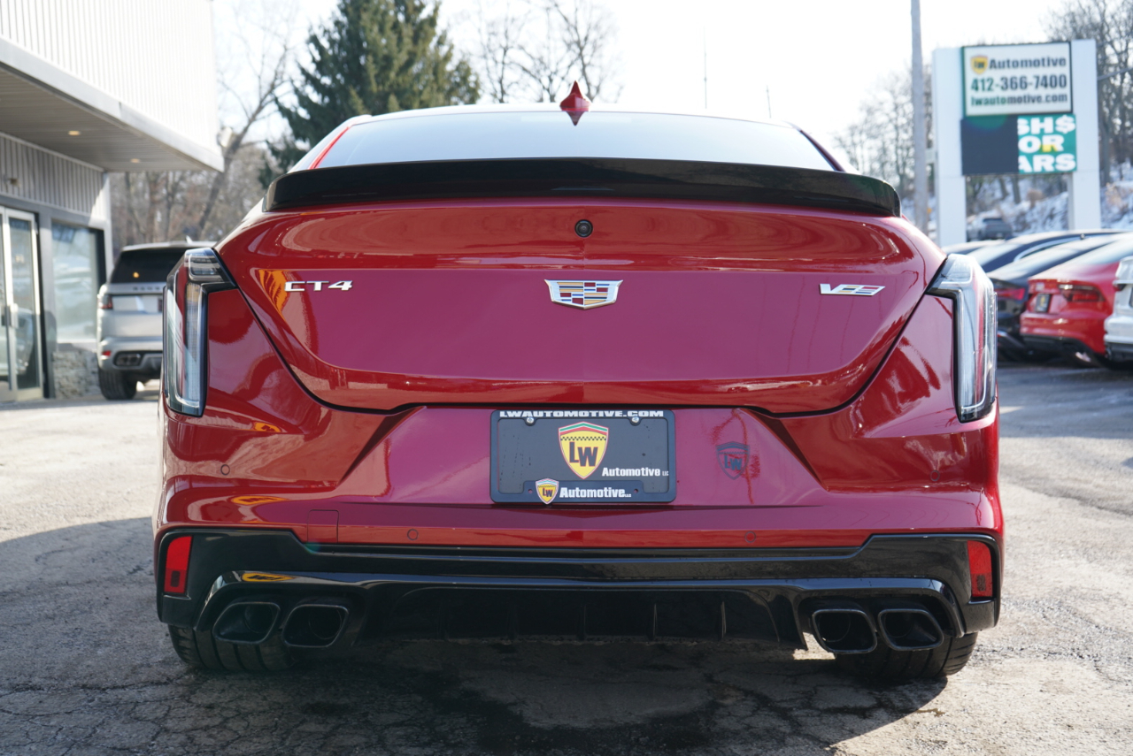 Cadillac CT4-V 4dr Sdn Blackwing 2023