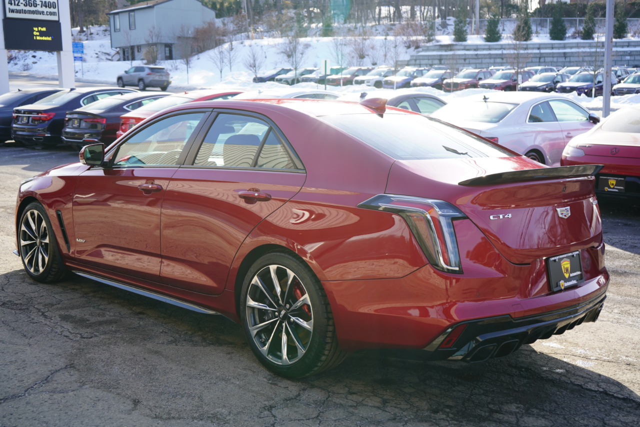 Cadillac CT4-V 4dr Sdn Blackwing 2023