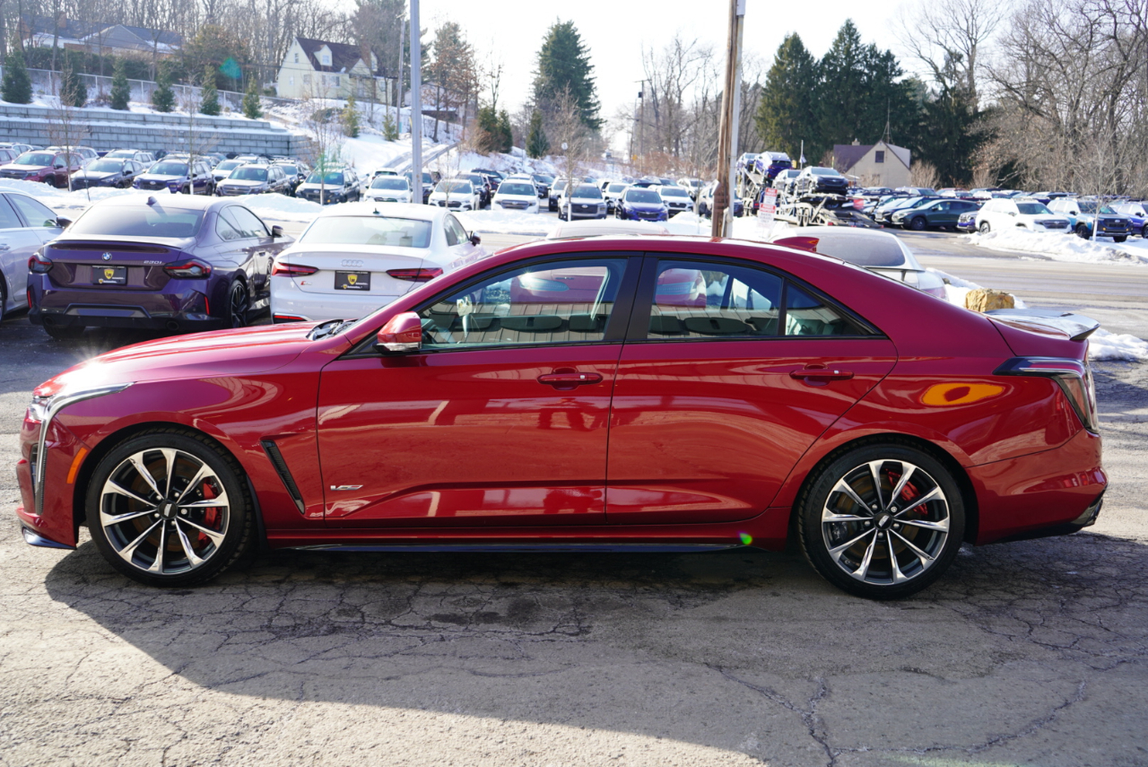 Cadillac CT4-V 4dr Sdn Blackwing 2023