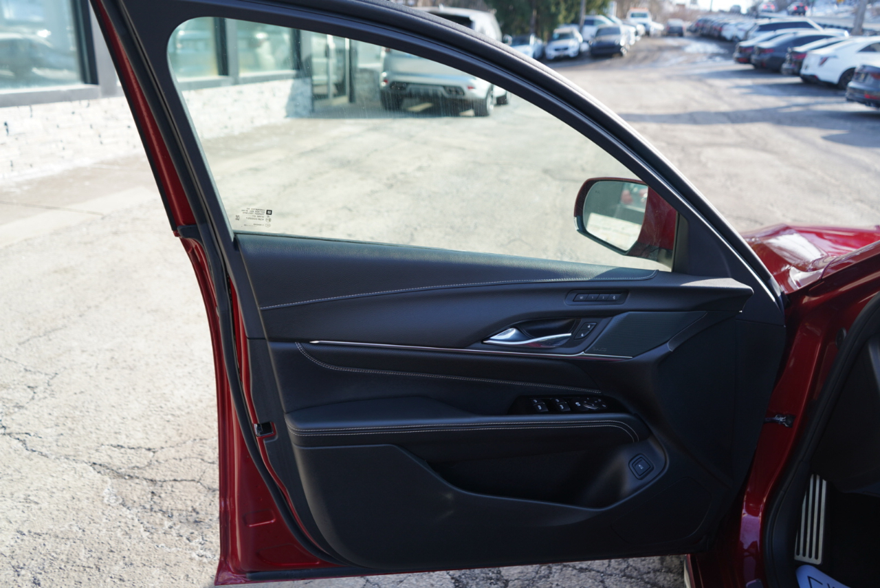 Cadillac CT4-V 4dr Sdn Blackwing 2023