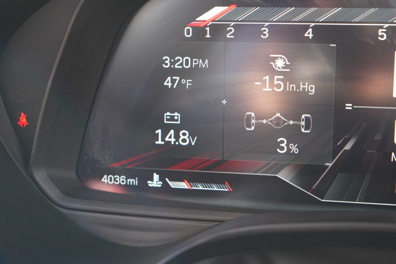 Cadillac CT4-V 4dr Sdn Blackwing 2023