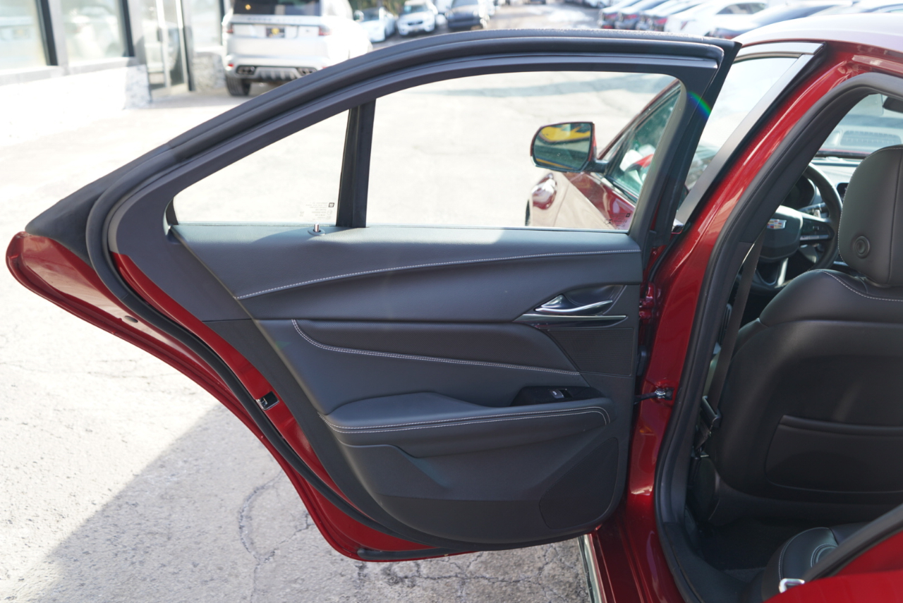 Cadillac CT4-V 4dr Sdn Blackwing 2023