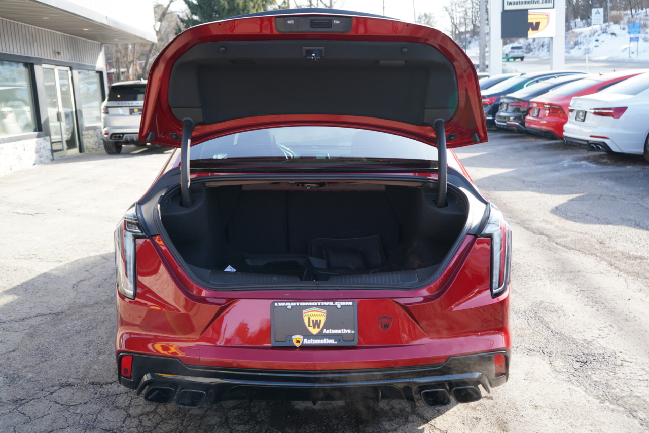 Cadillac CT4-V 4dr Sdn Blackwing 2023