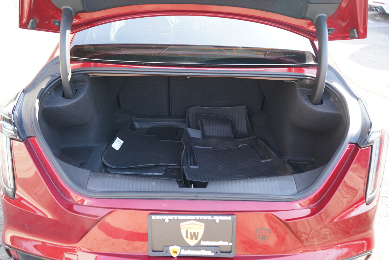 Cadillac CT4-V 4dr Sdn Blackwing 2023