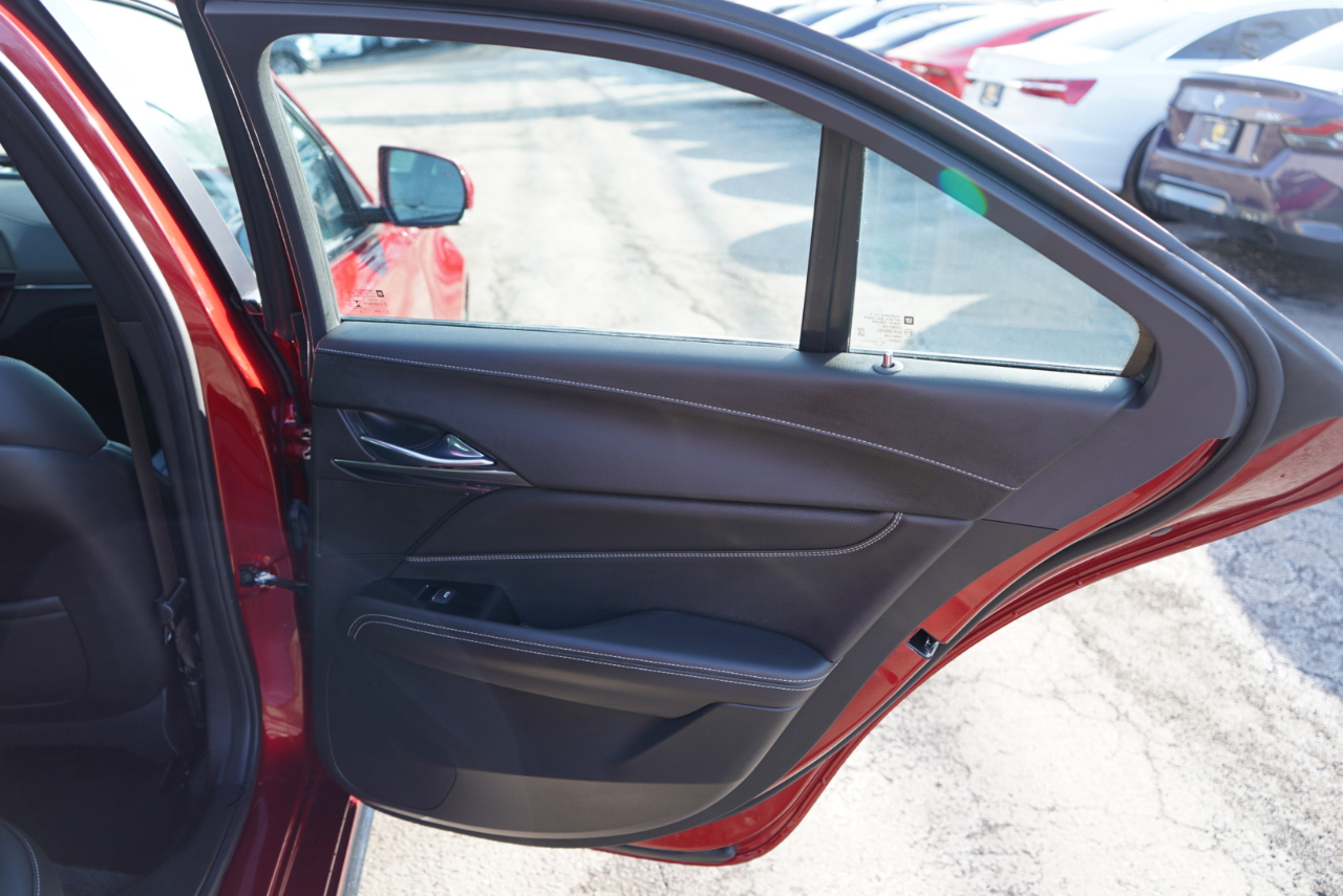 Cadillac CT4-V 4dr Sdn Blackwing 2023