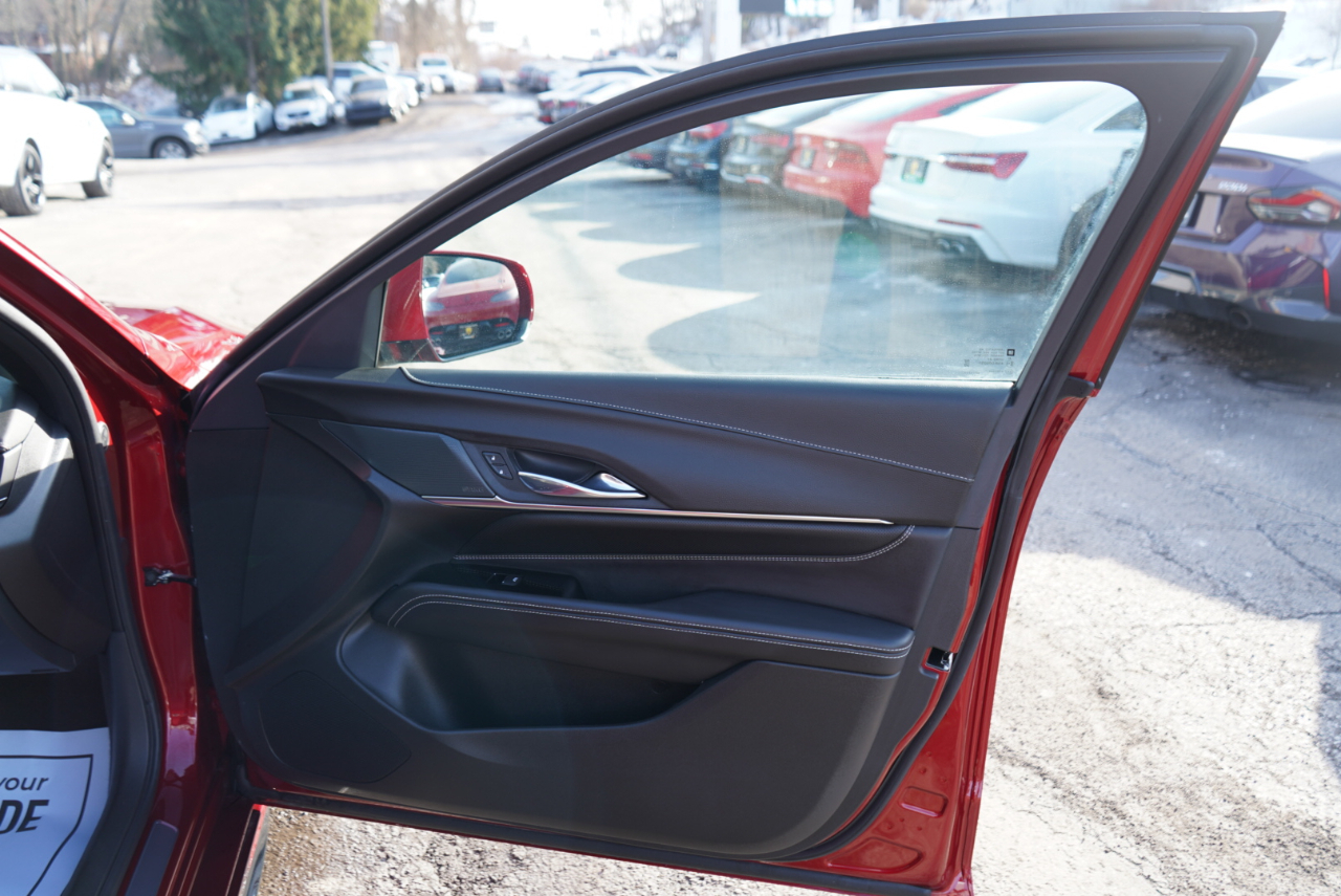 Cadillac CT4-V 4dr Sdn Blackwing 2023