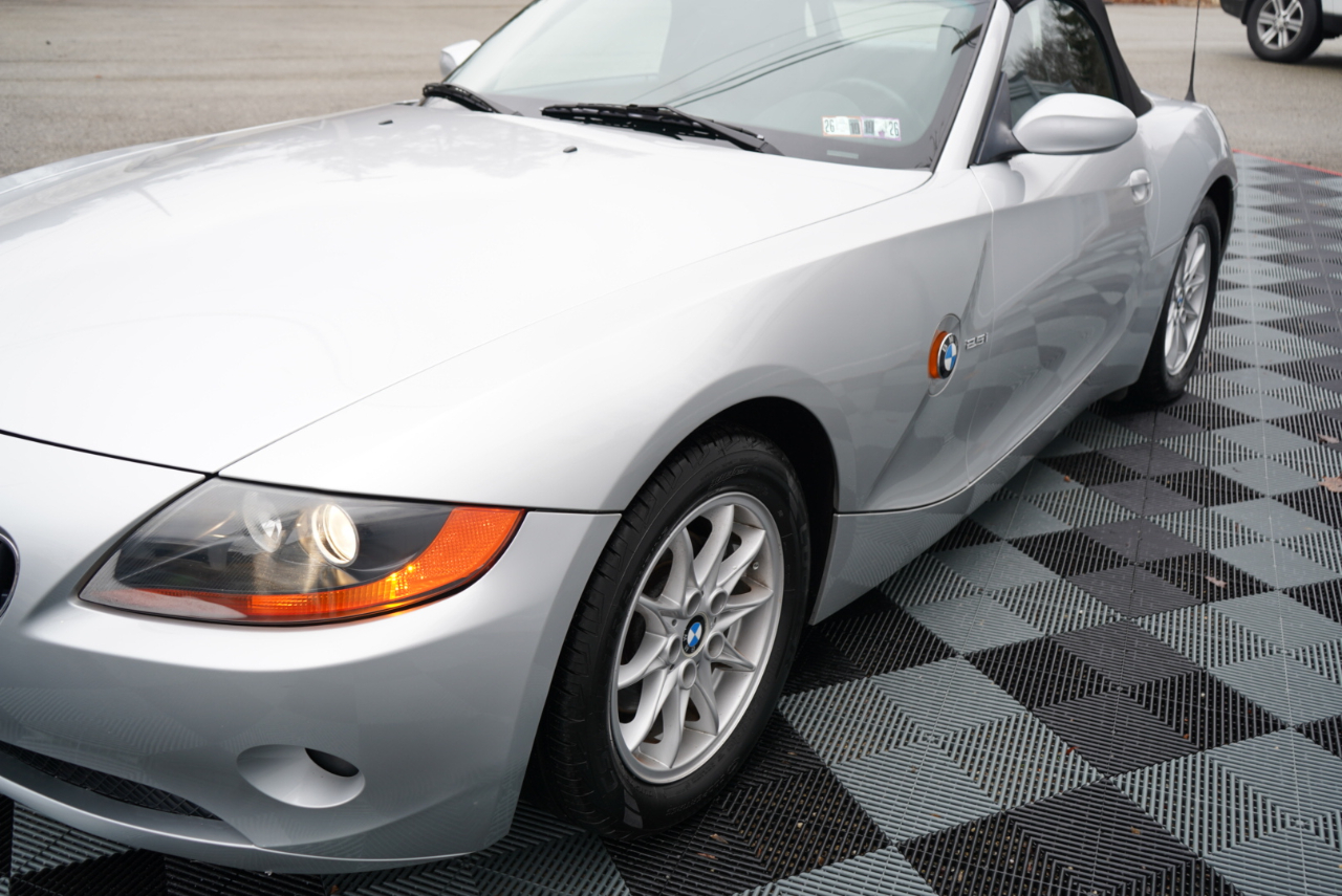BMW Z4 2dr Roadster 2.5i 2004
