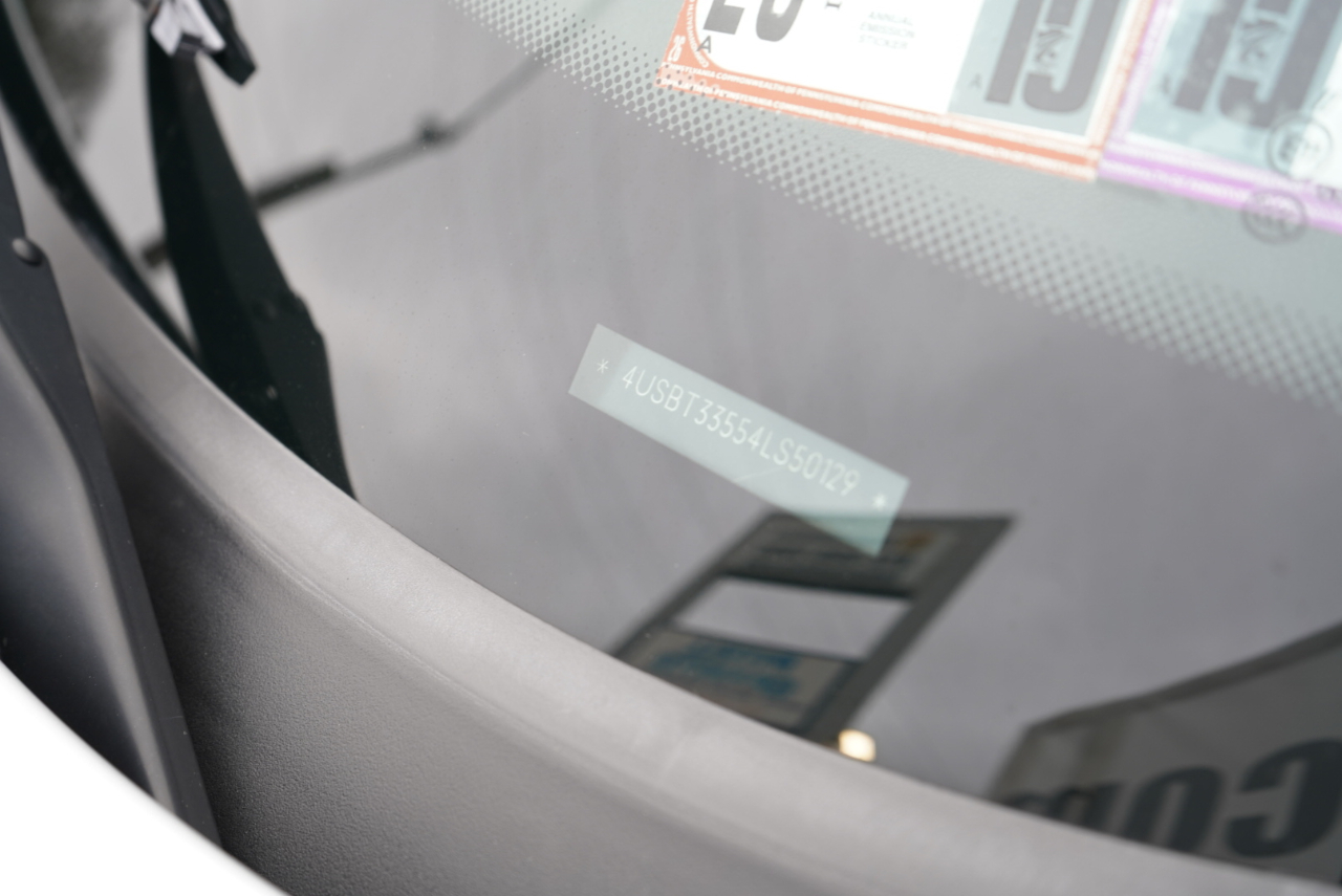 BMW Z4 2dr Roadster 2.5i 2004