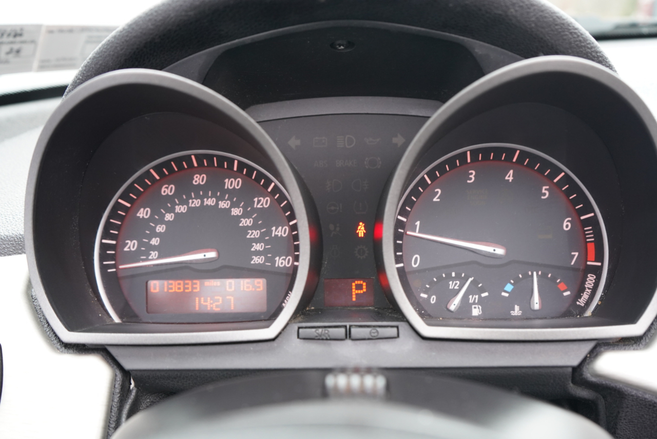 BMW Z4 2dr Roadster 2.5i 2004