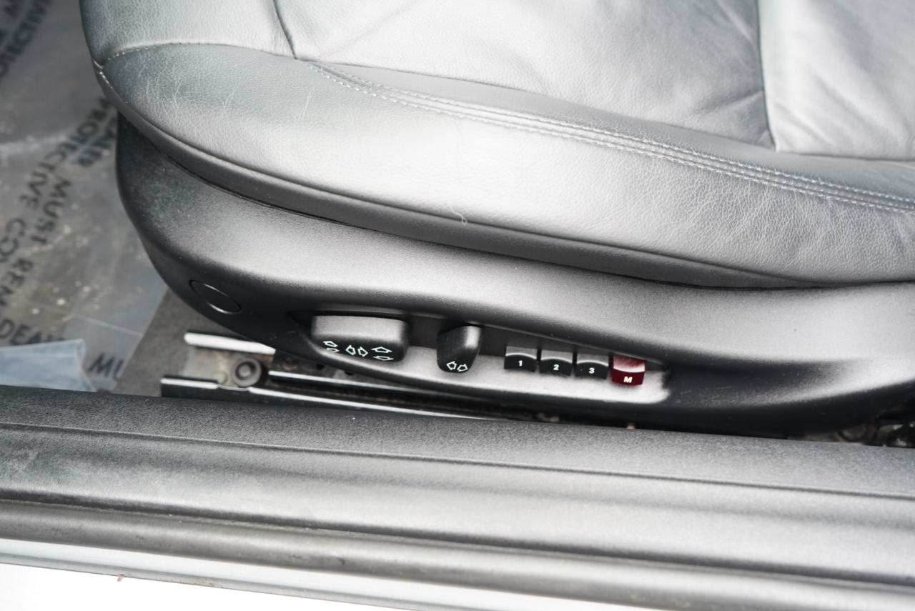 BMW Z4 2dr Roadster 2.5i 2004