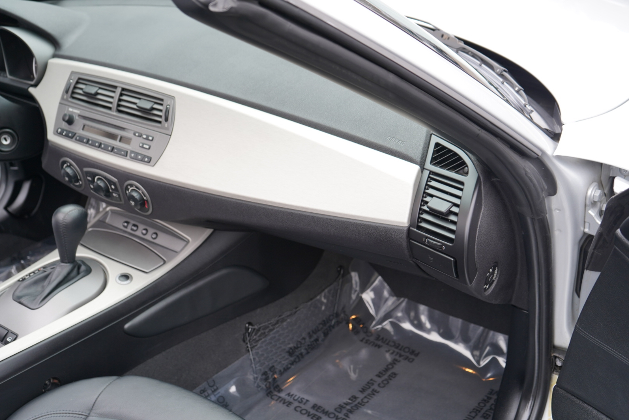 BMW Z4 2dr Roadster 2.5i 2004