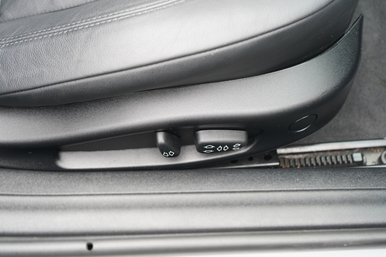 BMW Z4 2dr Roadster 2.5i 2004