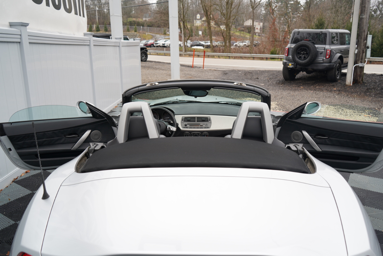 BMW Z4 2dr Roadster 2.5i 2004