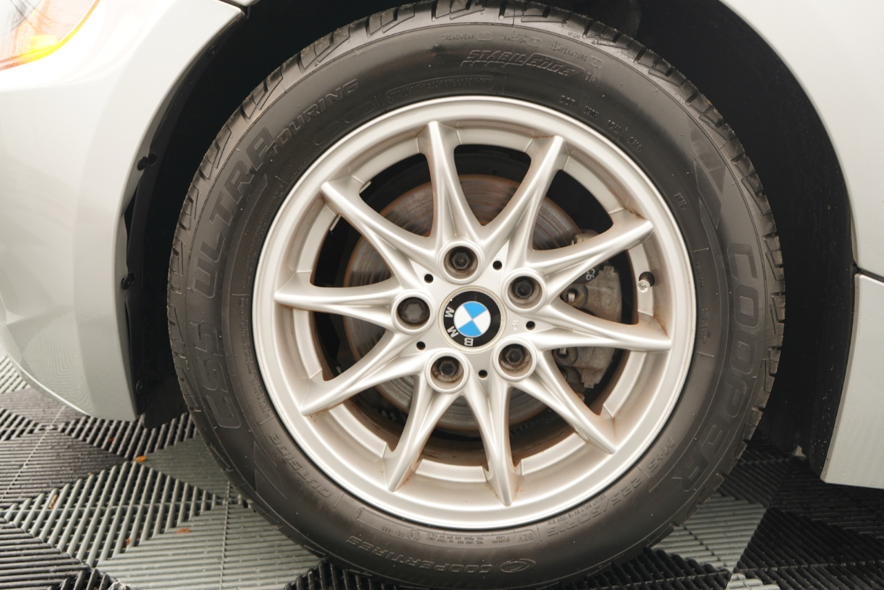 BMW Z4 2dr Roadster 2.5i 2004