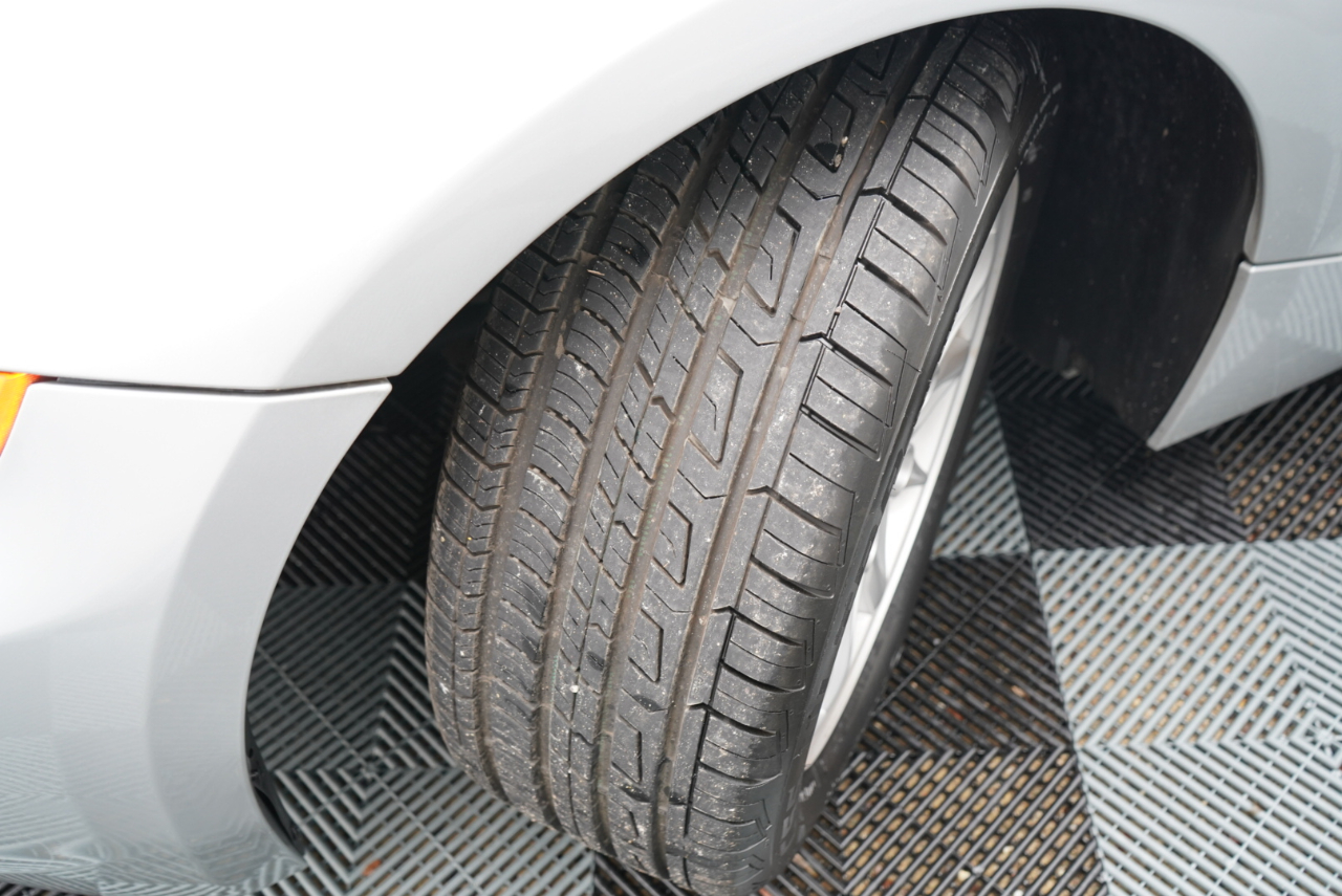 BMW Z4 2dr Roadster 2.5i 2004