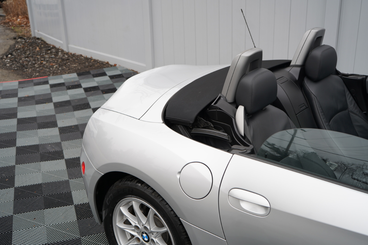 BMW Z4 2dr Roadster 2.5i 2004
