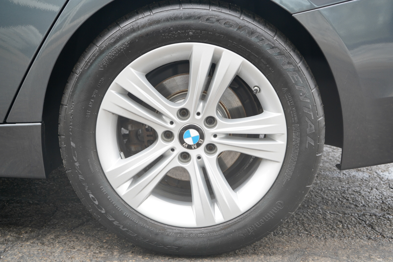 BMW 3 Series 330i xDrive Sports Wagon 2018