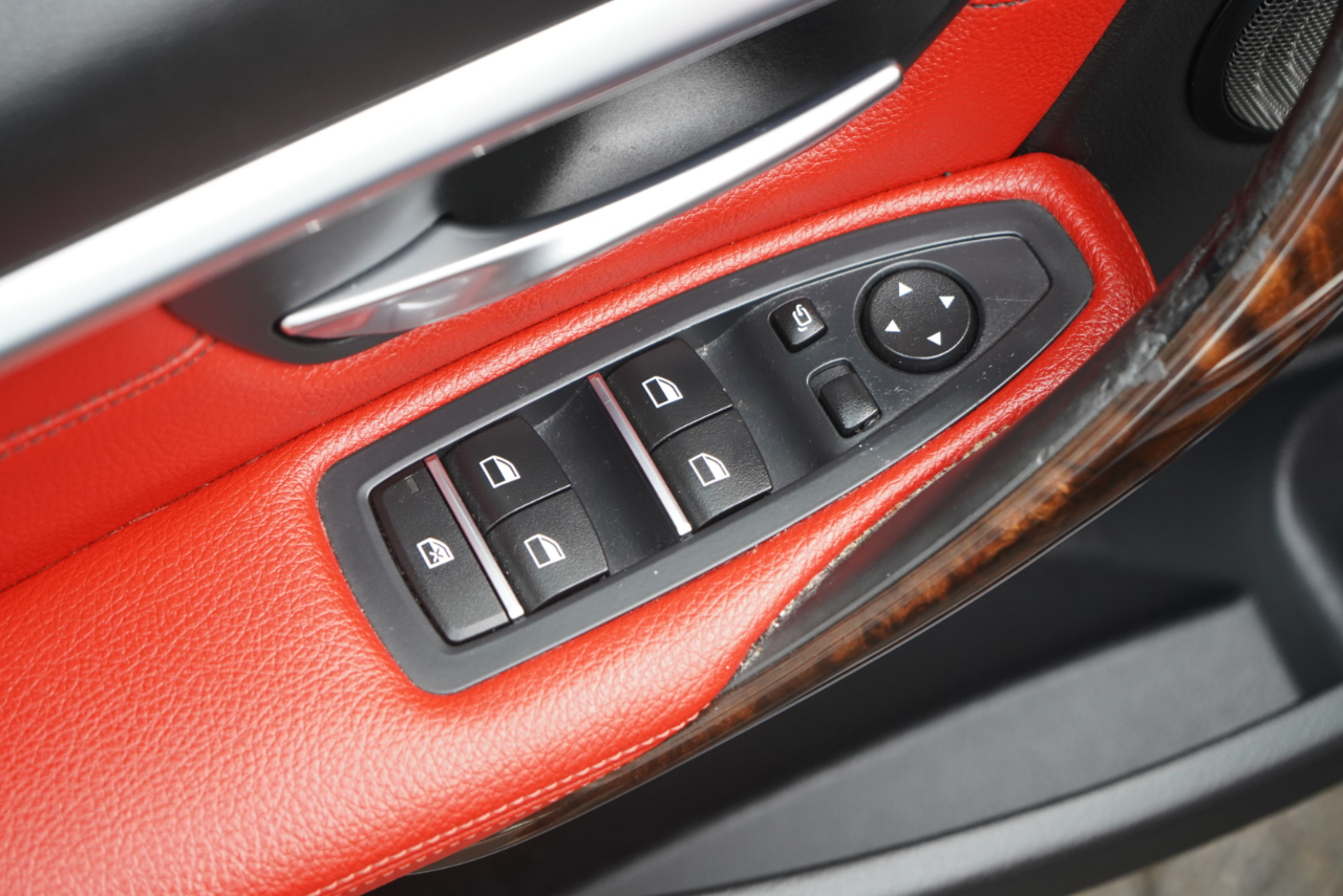 BMW 3 Series 330i xDrive Sports Wagon 2018