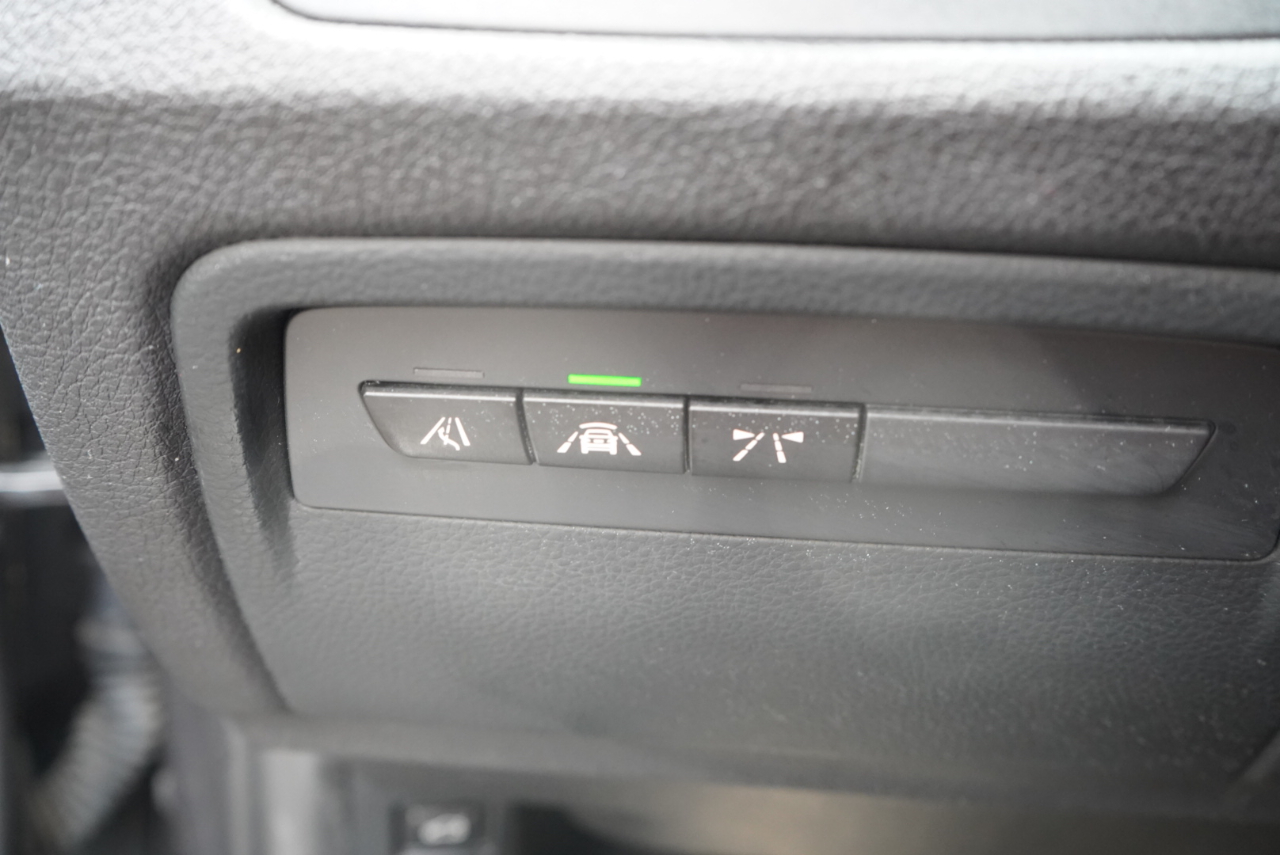 BMW 3 Series 330i xDrive Sports Wagon 2018