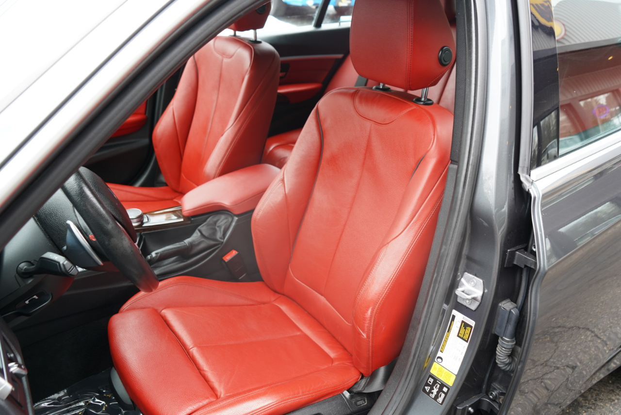 BMW 3 Series 330i xDrive Sports Wagon 2018