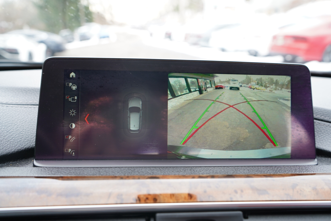 BMW 3 Series 330i xDrive Sports Wagon 2018