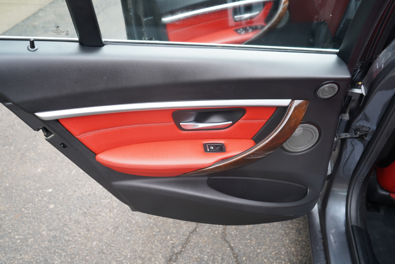 BMW 3 Series 330i xDrive Sports Wagon 2018