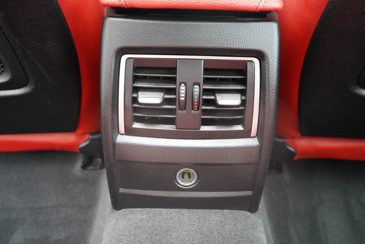 BMW 3 Series 330i xDrive Sports Wagon 2018