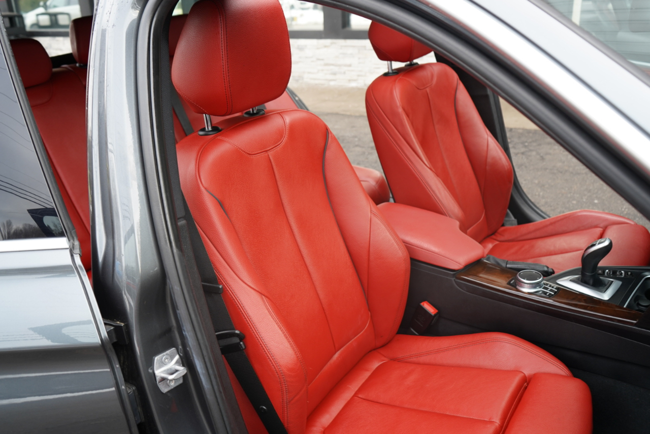 BMW 3 Series 330i xDrive Sports Wagon 2018