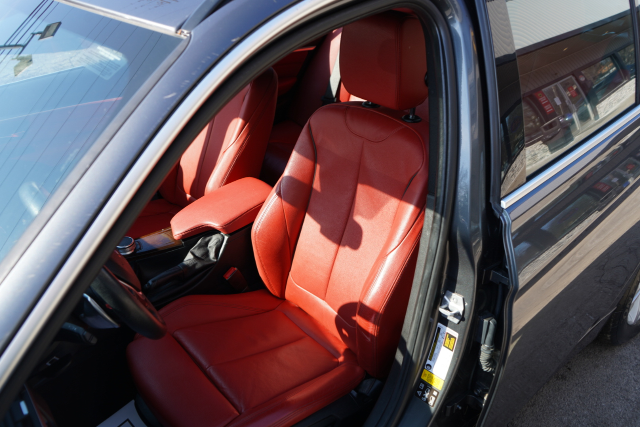 BMW 3 Series 330i xDrive Sports Wagon 2018