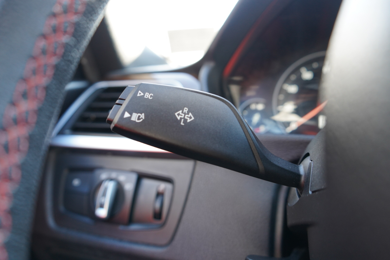 BMW 3 Series 330i xDrive Sports Wagon 2018