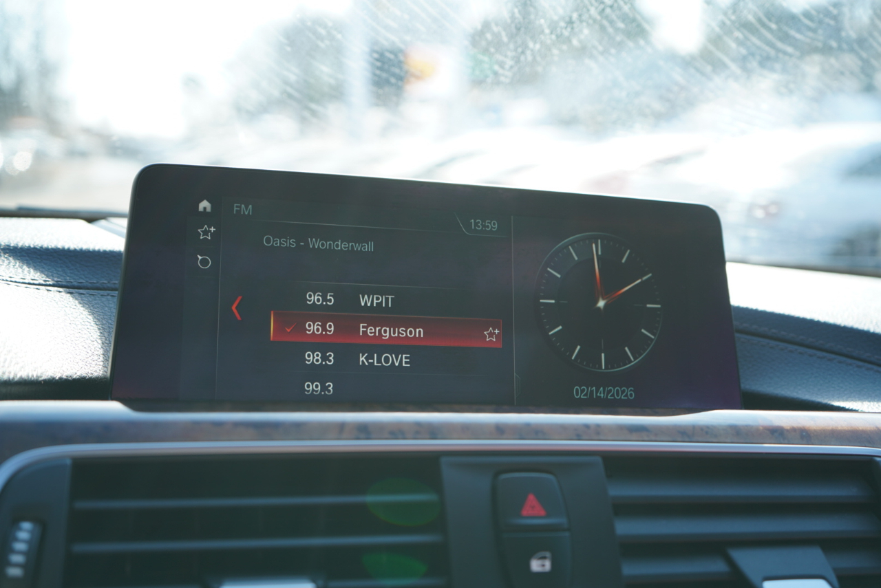 BMW 3 Series 330i xDrive Sports Wagon 2018