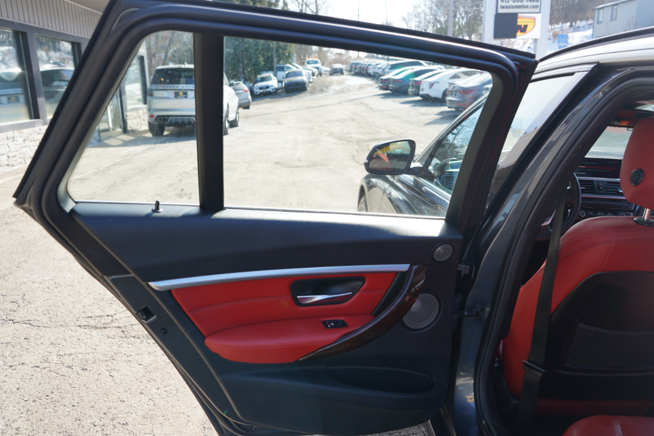 BMW 3 Series 330i xDrive Sports Wagon 2018