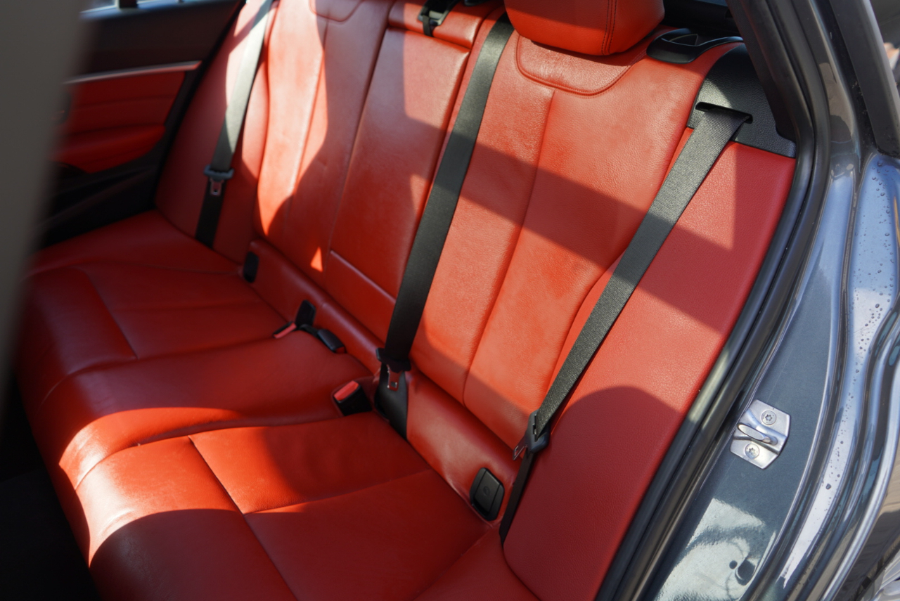 BMW 3 Series 330i xDrive Sports Wagon 2018