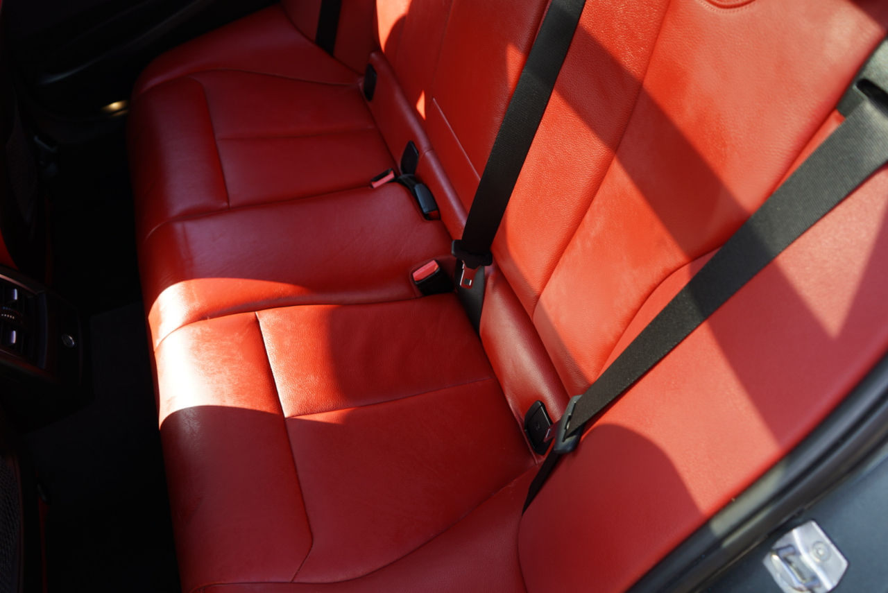 BMW 3 Series 330i xDrive Sports Wagon 2018