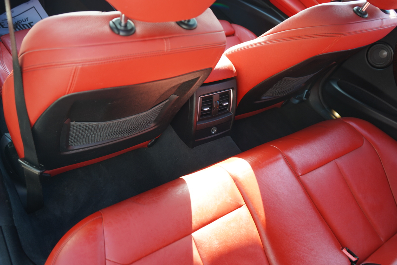 BMW 3 Series 330i xDrive Sports Wagon 2018