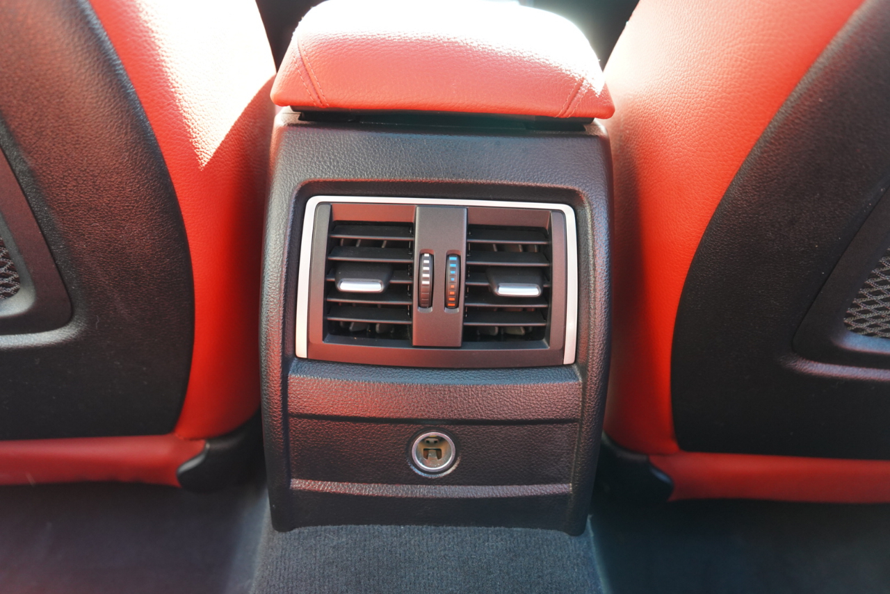 BMW 3 Series 330i xDrive Sports Wagon 2018