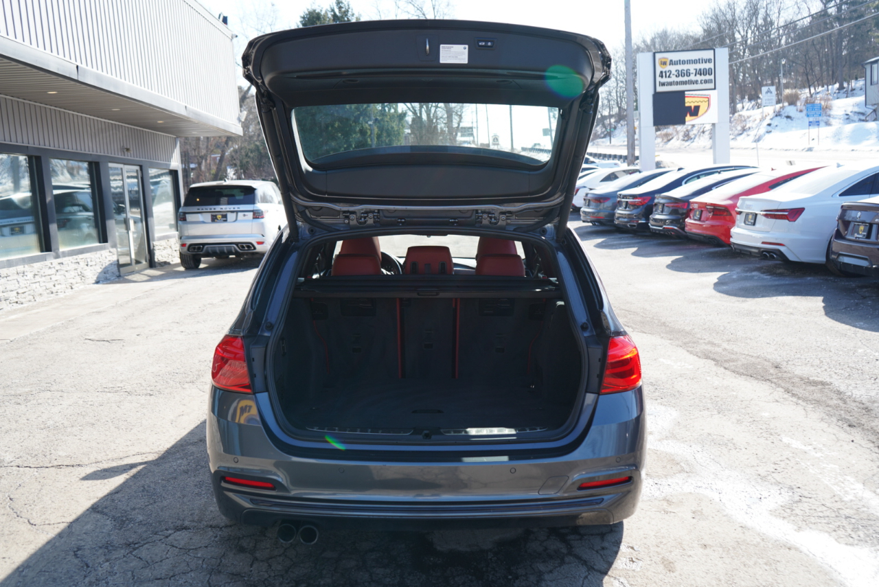 BMW 3 Series 330i xDrive Sports Wagon 2018