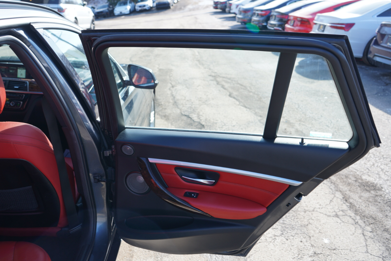 BMW 3 Series 330i xDrive Sports Wagon 2018