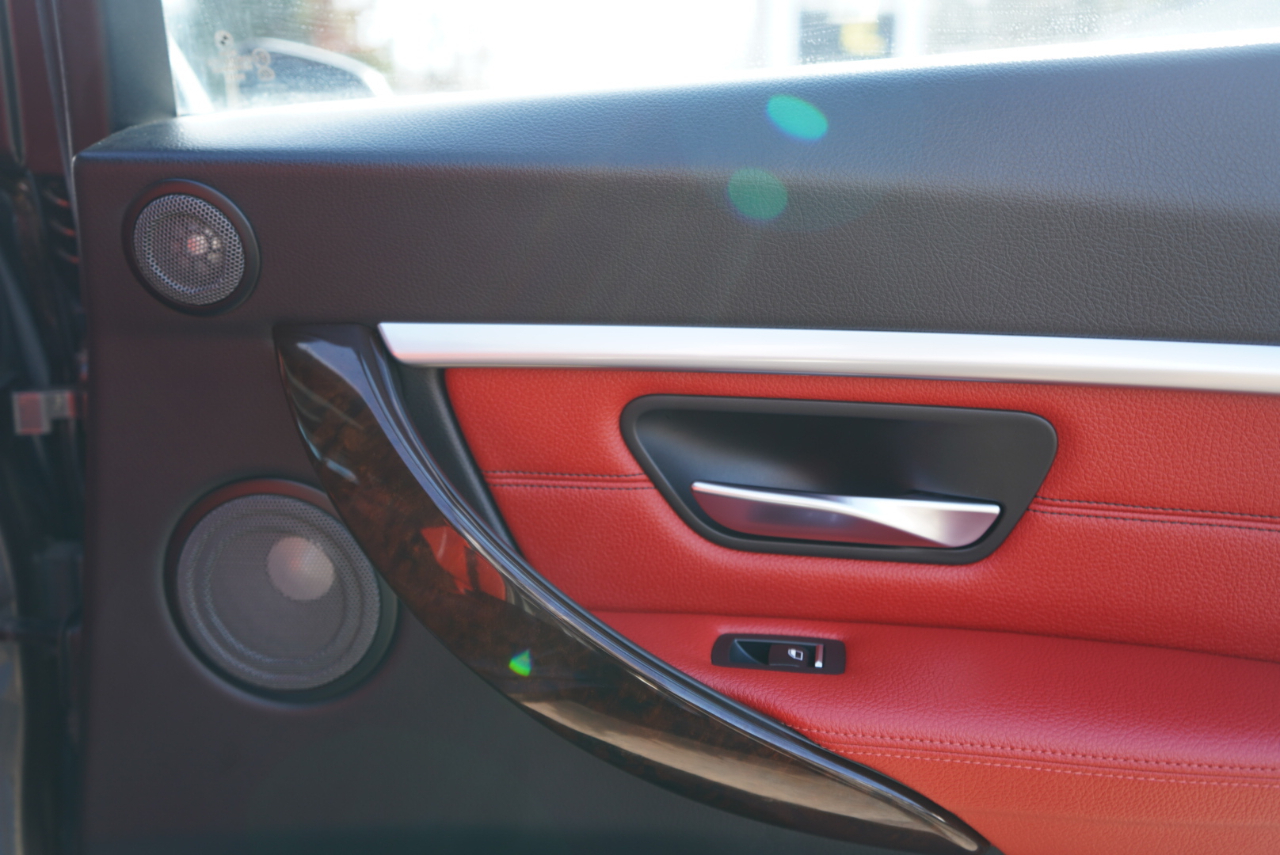 BMW 3 Series 330i xDrive Sports Wagon 2018