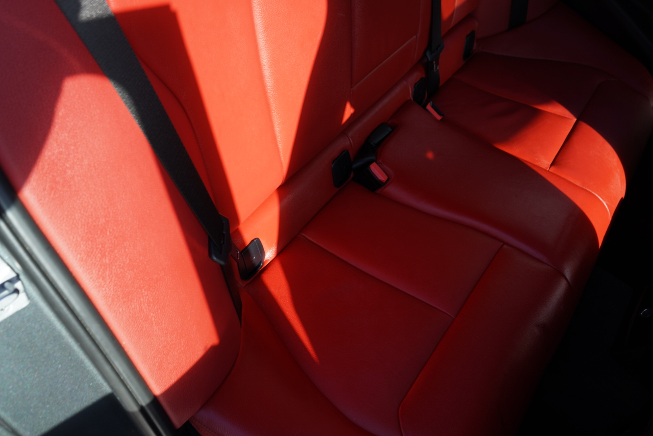 BMW 3 Series 330i xDrive Sports Wagon 2018