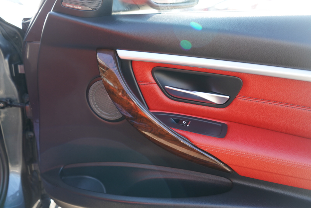 BMW 3 Series 330i xDrive Sports Wagon 2018