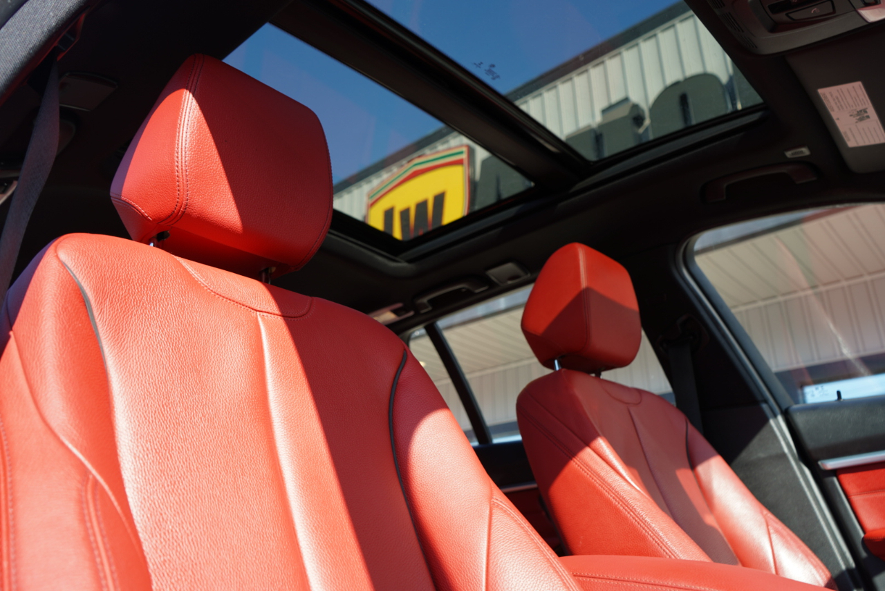 BMW 3 Series 330i xDrive Sports Wagon 2018