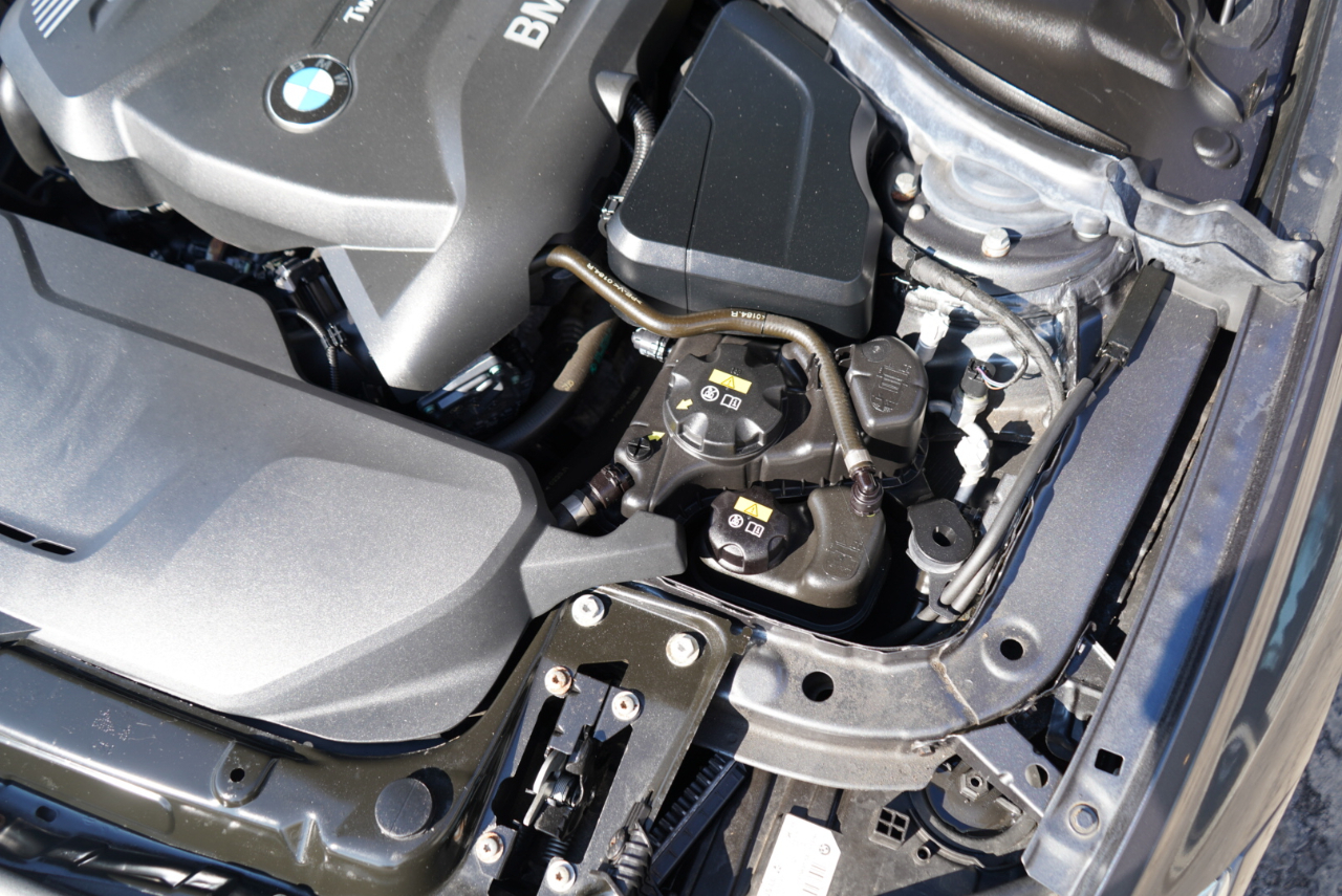 BMW 3 Series 330i xDrive Sports Wagon 2018